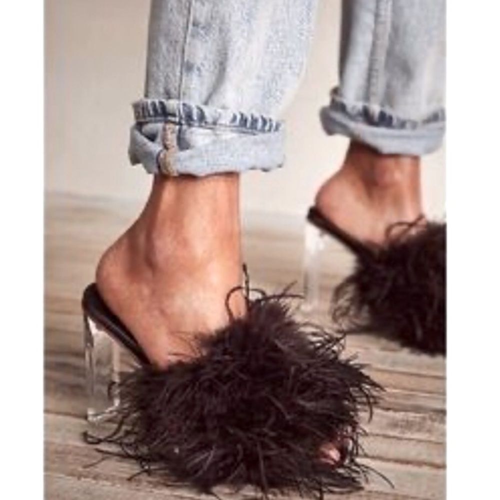 BHLDN x Jeffrey Campbell Daisy Feather  Boa Heels size 6.5